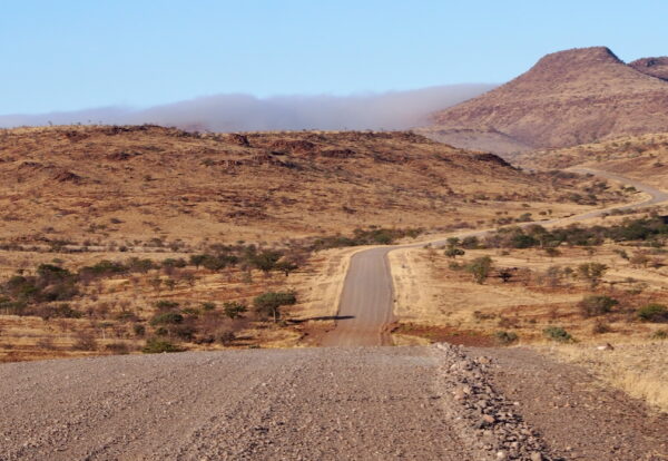 Le long de la rivière Hoanib